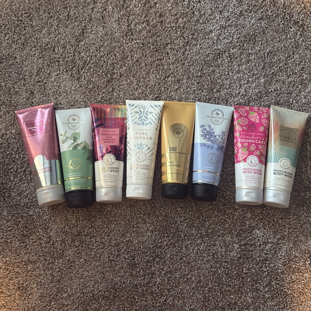 Bath & Body Works Moisturizing Body Wash, 10 Fl. Oz., NWT ✨ - Picture 1 of 9
